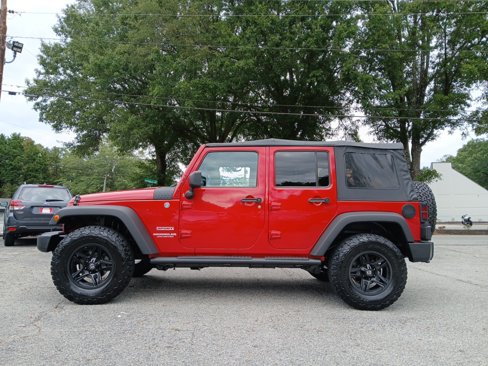 Used 2012 Jeep Wrangler Unlimited Sport image 1