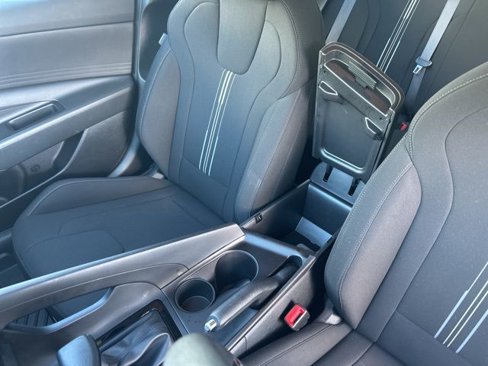 Used 2024 Hyundai Elantra SEL image 24