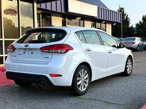 Used 2015 Kia Forte EX image 9