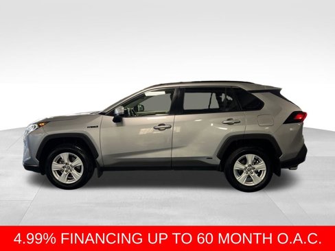 Used 2020 Toyota RAV4 XLE image 2
