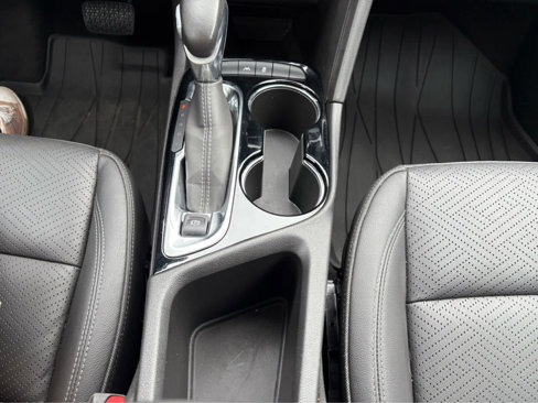 Used 2020 Buick Encore GX Essence w/ Experience Buick Package image 23