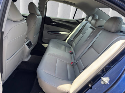 Used 2016 Acura TLX w/ Technology Package image 11