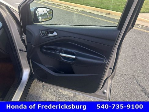 Used 2018 Ford Escape SE w/ SE Sync 3 Package image 17