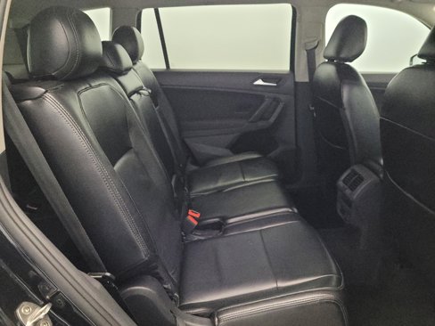 Used 2019 Volkswagen Tiguan S image 19