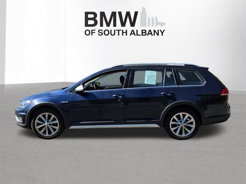 Used 2018 Volkswagen Golf Alltrack S image 7