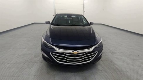 Used 2021 Chevrolet Malibu LT image 3