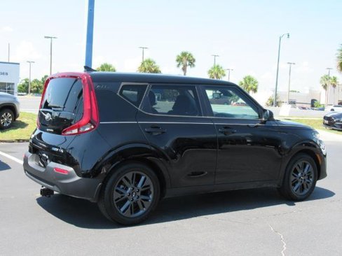 Used 2021 Kia Soul EX image 4