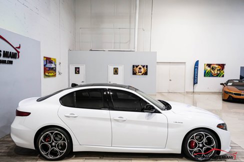 Used 2022 Alfa Romeo Giulia Veloce image 33