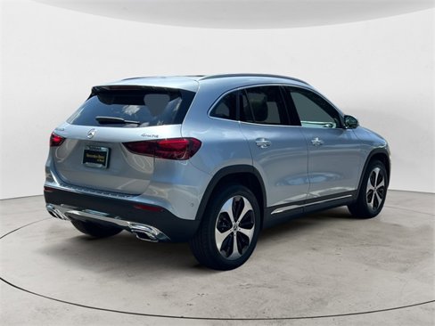 New 2025 Mercedes-Benz GLA 250 4MATIC image 5