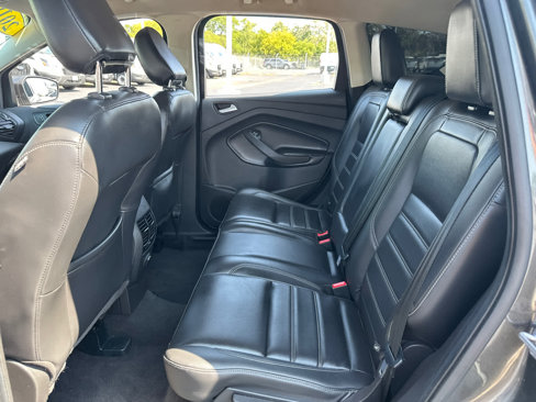 Used 2019 Ford Escape SEL image 31