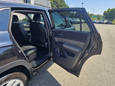 Used 2022 Volkswagen Atlas Cross Sport SE image 12