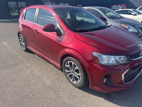 Used 2019 Chevrolet Sonic LT w/ Convenience Package image 2
