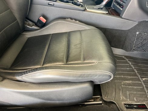 Used 2011 Mercedes-Benz E 350 Coupe image 29