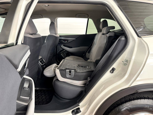 Used 2022 Subaru Outback Premium image 27