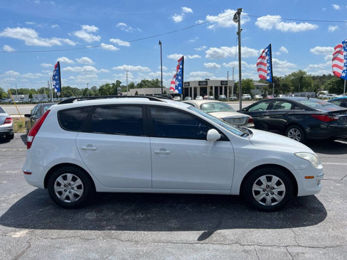 Used 2010 Hyundai Elantra SE w/ Popular Equipment Pkg 2 image 3