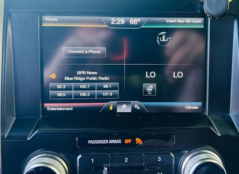 Used 2015 Ford F150 Platinum w/ Equipment Group 701A Luxury image 14