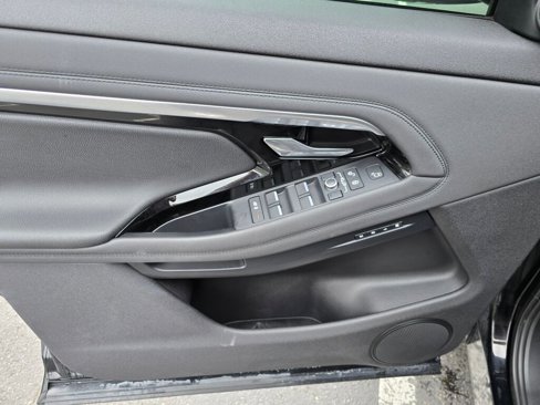 Used 2020 Land Rover Range Rover Evoque SE image 16