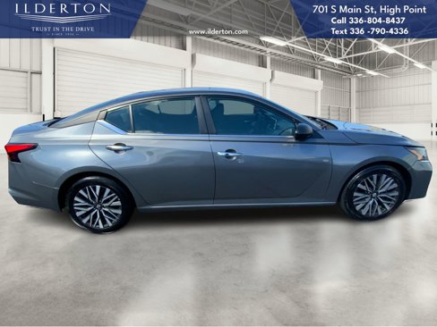 Used 2024 Nissan Altima 2.5 SV image 5