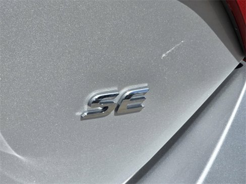 Used 2017 Toyota Corolla SE image 8