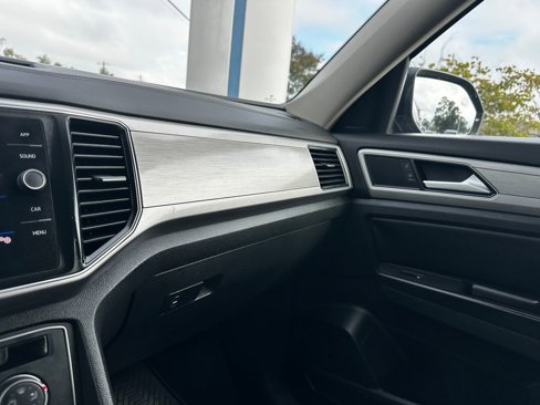 Used 2018 Volkswagen Atlas SE image 64