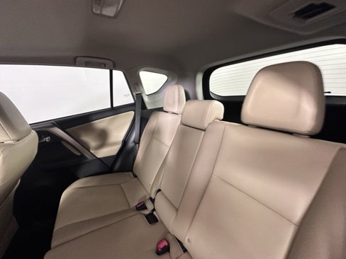 Used 2015 Toyota RAV4 Limited image 18