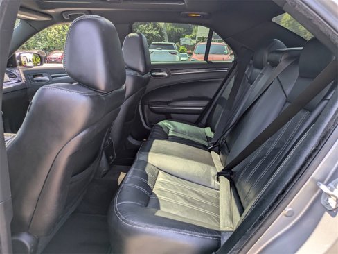 Used 2018 Chrysler 300 S w/ 300S Premium Group image 28