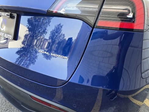 Used 2020 Tesla Model Y Long Range image 17
