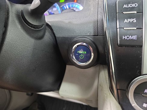 Used 2014 Toyota Camry XLE image 20