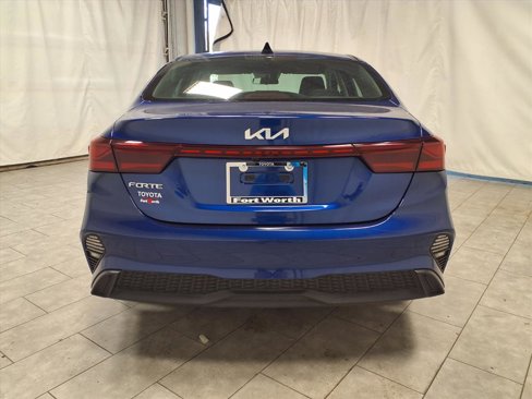 Used 2024 Kia Forte LXS image 8