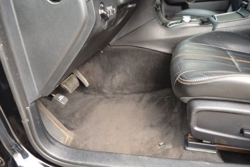 Used 2016 Chrysler 300 S image 12