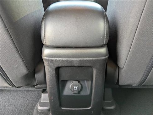 Used 2016 Dodge Journey SE w/ Flexible Seating Group image 22