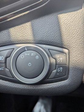 Used 2017 Ford Escape Titanium image 19