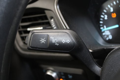 Used 2020 Ford Escape SE image 22