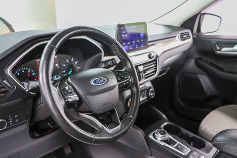Used 2021 Ford Escape SE w/ Cold Weather Package image 22