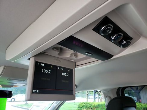 Used 2017 Dodge Grand Caravan SE w/ Power Window Group image 14