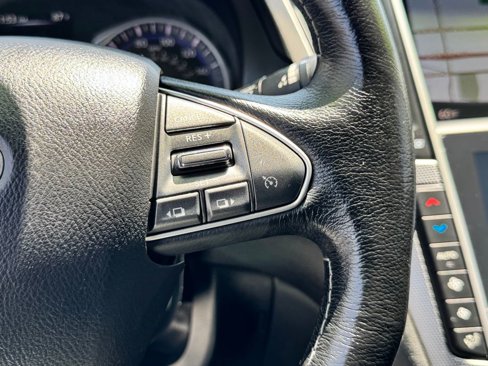 Used 2016 INFINITI Q50 Premium image 29