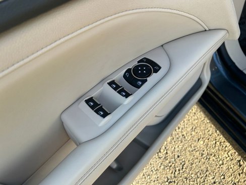 Used 2019 Lincoln MKZ Reserve image 17
