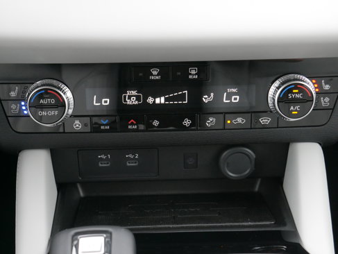New 2025 Mitsubishi Outlander AWD image 20