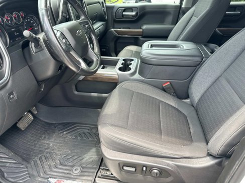 Used 2020 Chevrolet Silverado 1500 RST image 14
