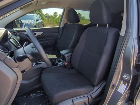 Certified 2020 Nissan Rogue Sport S image 14