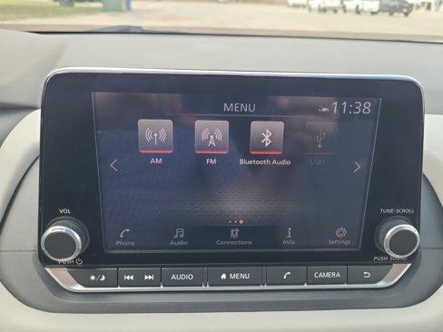 Used 2023 Nissan Rogue SV image 15
