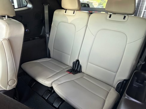 Used 2017 Hyundai Santa Fe Limited image 13