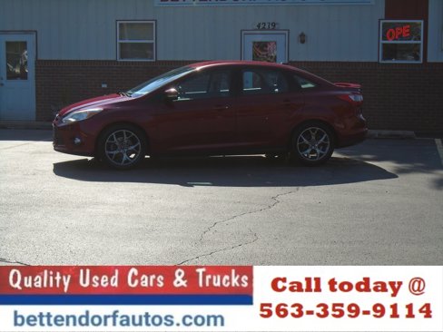 Used 2014 Ford Focus SE w/ Equipment Group 201A image 2