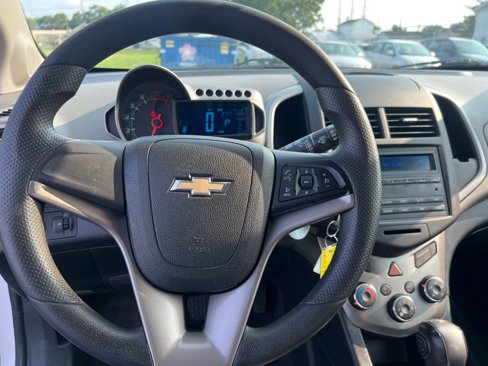 Used 2016 Chevrolet Sonic LS image 27