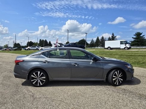 Used 2019 Nissan Altima 2.5 SR image 14