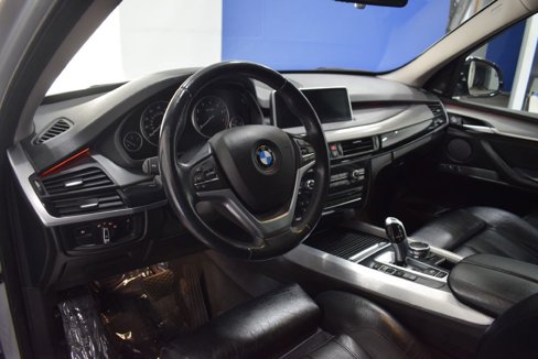Used 2016 BMW X5 xDrive50i w/ XLine image 8