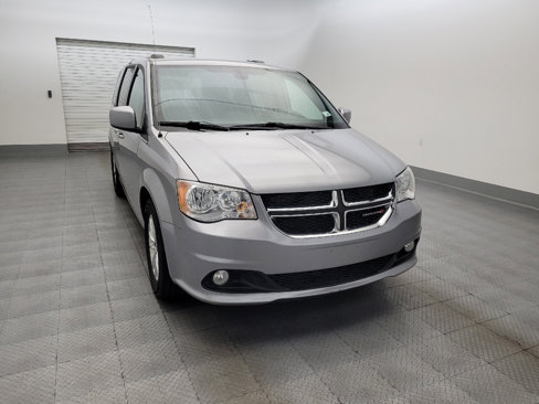 Used 2019 Dodge Grand Caravan SXT image 14