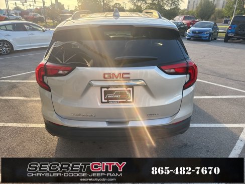 Used 2018 GMC Terrain SLE w/ Driver Convenience Package image 6