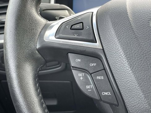 Used 2016 Ford Edge SEL w/ Equipment Group 201A image 22
