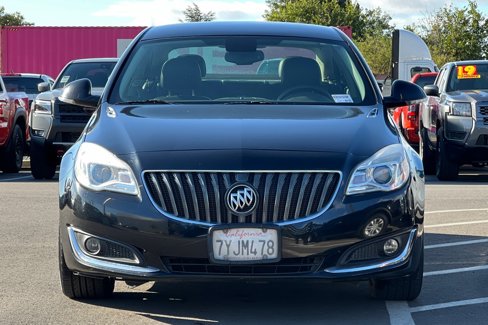 Used 2016 Buick Regal image 9